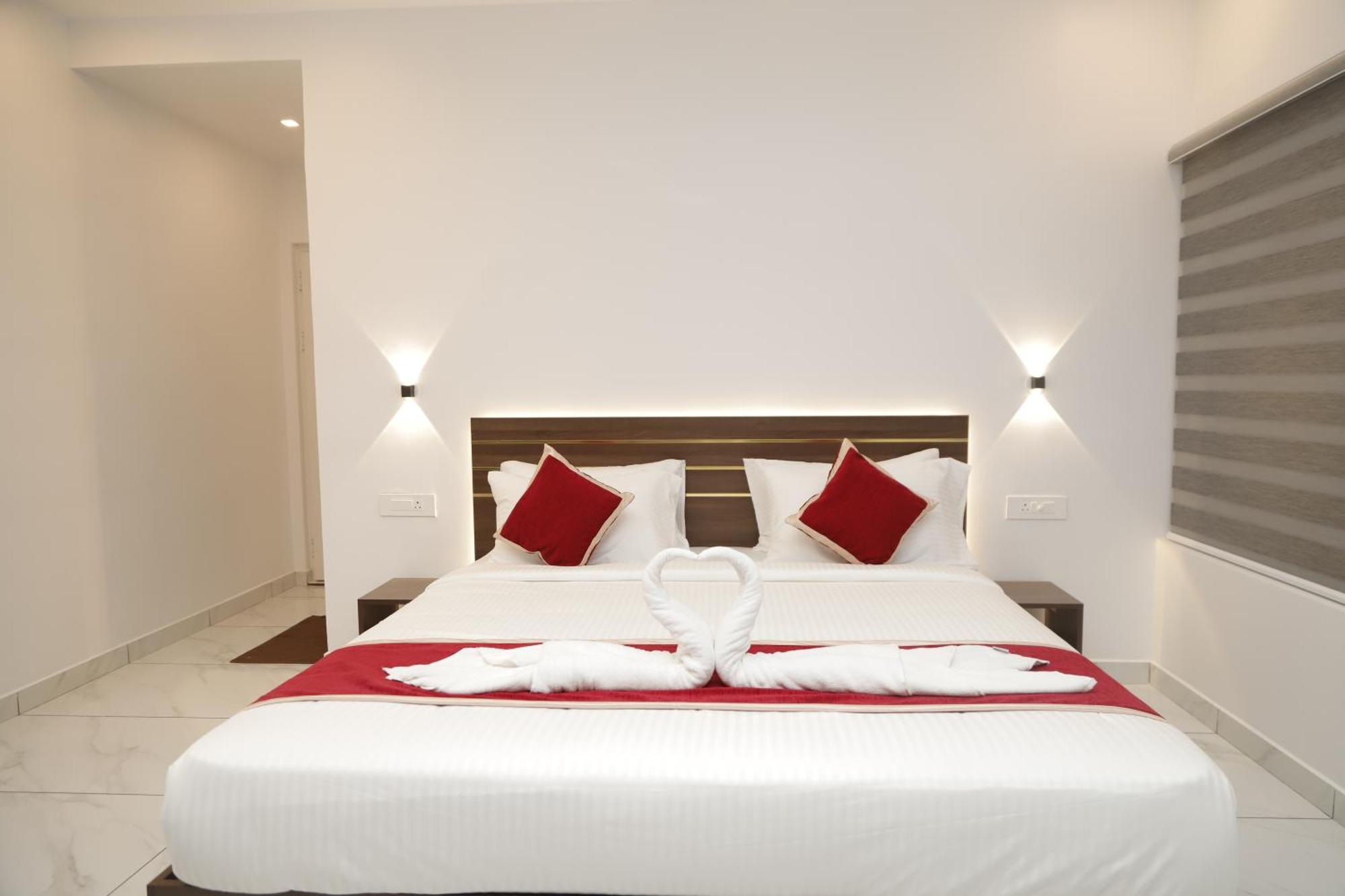 Le Sancta Homestay Maraiyūr Extérieur photo