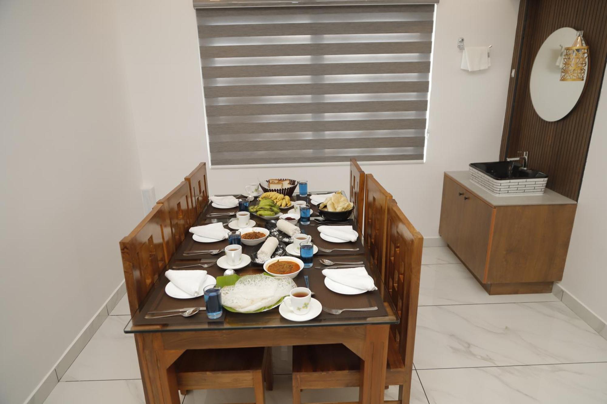 Le Sancta Homestay Maraiyūr Extérieur photo